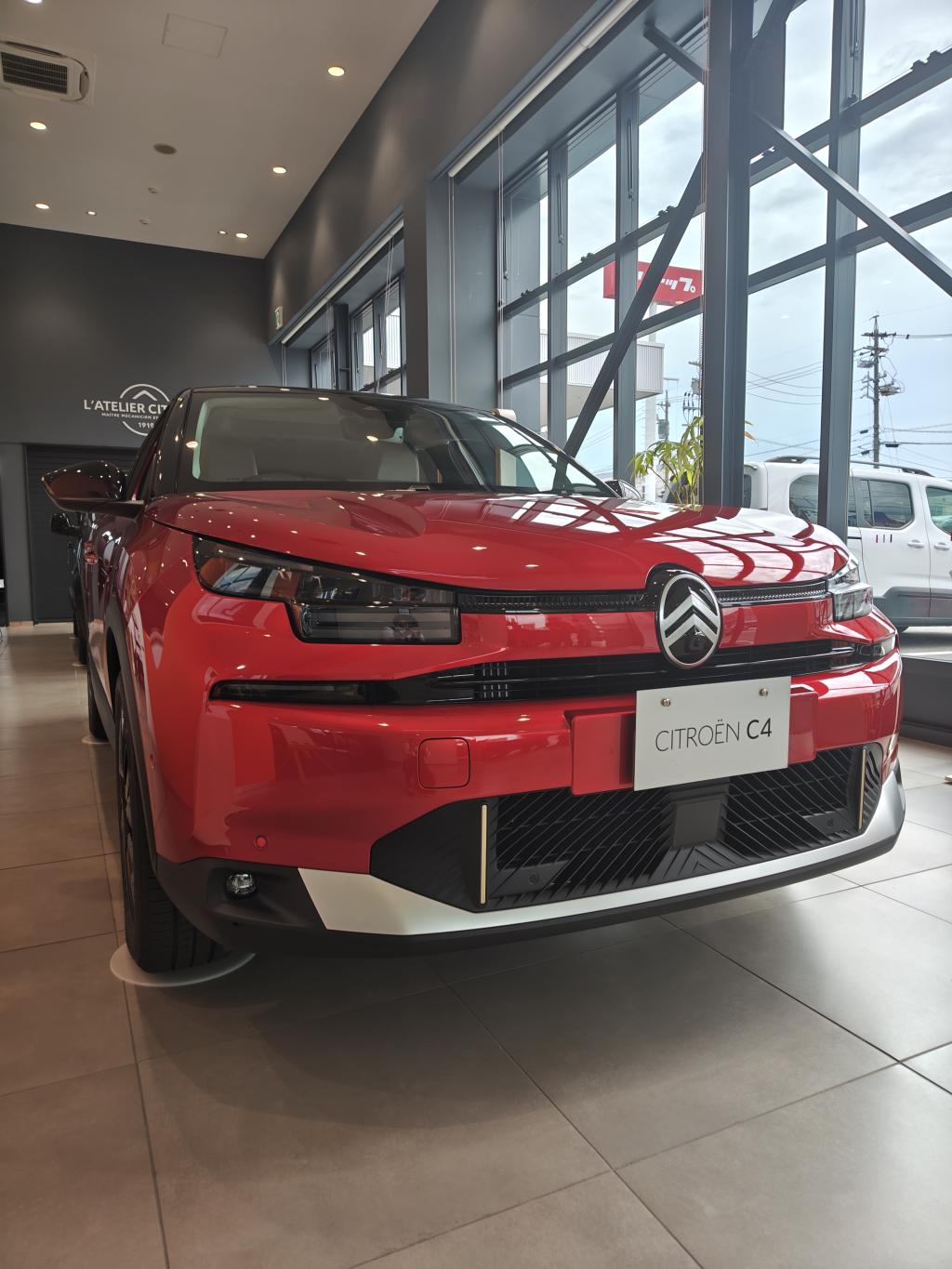 C4　MAX　HYBRID　EditionLumiere　